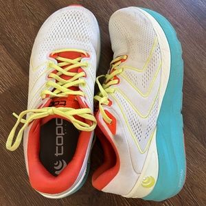 Topo Phantom 2 Womens Sneakers Size 7.5